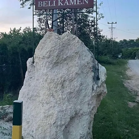 Brvnara Beli Kamen 1 * Besenovacki Prnjavor